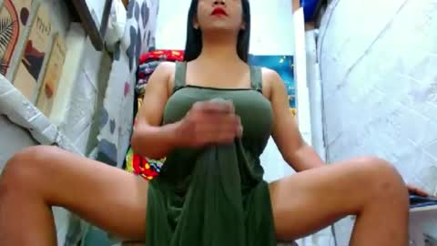 urprincessofselfsuck online show from April 8, 9:48 pm