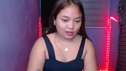 Snapshot of ursexy_ash chatting on December 28, 4:09 pm ash online show from December 28, 4:09 pm