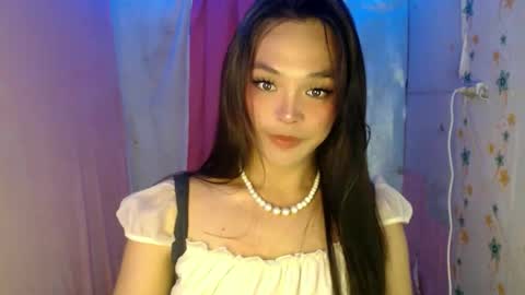 TYRA online show from March 21, 8:23 pm