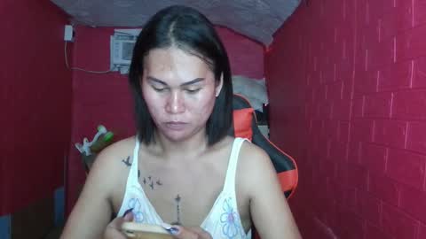 chiks online show from May 7, 3:23 am