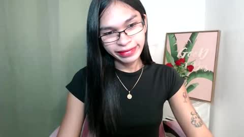 ursweet_zeviixx online show from October 11, 8:46 am