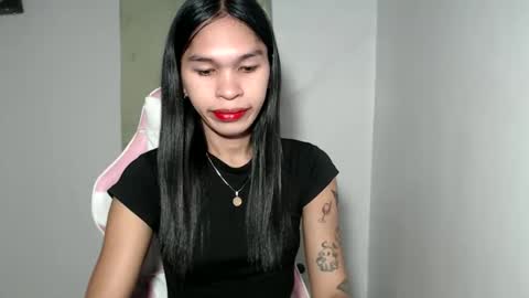 ursweet_zeviixx online show from November 17, 7:58 am