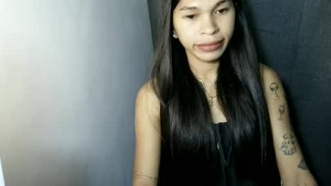 Snapshot of ursweet_zeviixx chatting on June 20, 8:28 am ursweet_zeviixx online show from June 20, 8:28 am