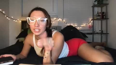 Lily online show from September 27, 1:43 am