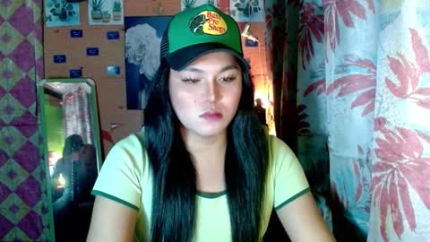 YOURGIRLCAMILLA online show from January 16, 4:22 pm
