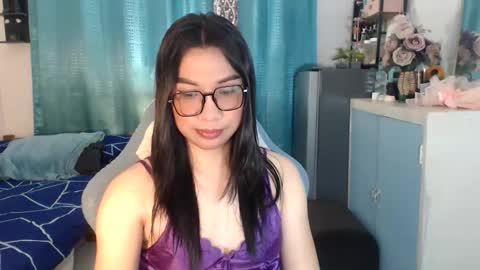 Snapshot of urwetasianprincessxx chatting on June 8, 10:26 am Ashley Kate Mateo Gray online show from June 8, 10:26 am