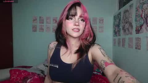 Snapshot of uryukim_ chatting on June 10, 4:56 am uryukim_ online show from June 10, 4:56 am