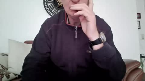 Snapshot of use2020 chatting on October 22, 8:36 am use2020 online show from October 22, 8:36 am