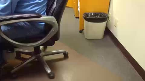 useemie online show from October 13, 8:31 pm