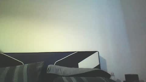 Snapshot of useme92431433 chatting on December 11, 1:06 pm sub 4 u online show from December 11, 1:06 pm