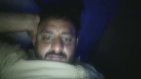 Snapshot of usman184 chatting on February 13, 8:38 pm Mian184 online show from February 13, 8:38 pm
