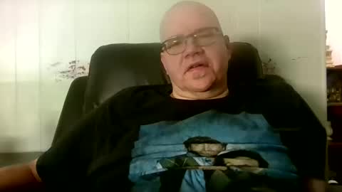 usstarr1 online show from April 13, 3:39 pm