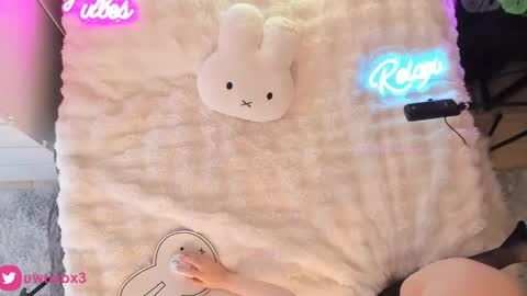 Snapshot of uwuxo chatting on January 31, 6:13 am Romy online show from January 31, 6:13 am