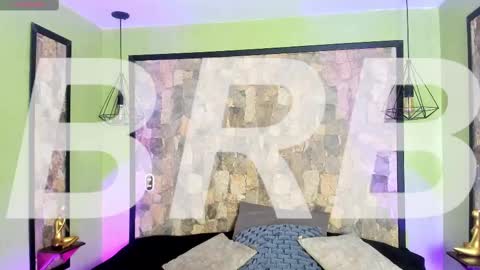 Snapshot of uyukie chatting on October 21, 11:33 am UYUKIE online show from October 21, 11:33 am