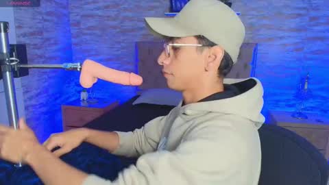 Snapshot of uyukie chatting on October 31, 11:55 am UYUKIE online show from October 31, 11:55 am