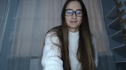 Snapshot of va_len_sea_ya chatting on February 6, 8:13 pm Valensiya online show from February 6, 8:13 pm