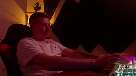 vacation__ online show from December 3, 3:54 pm