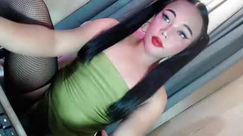 JESS - DONT FORGET TO FOLLOW ME AND GIVE ME THUMBS UP online show from February 26, 12:31 am