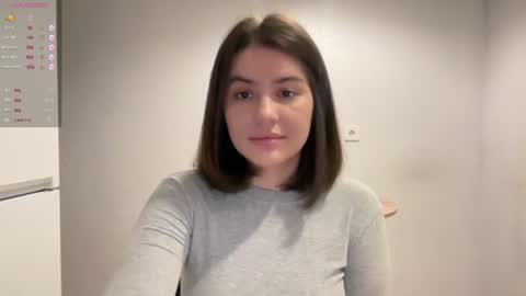 Snapshot of vaiee chatting on February 25, 7:23 pm Valery online show from February 25, 7:23 pm