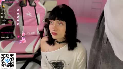 Marin online show from November 10, 12:15 pm