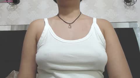 Vainilla online show from February 18, 2:05 am