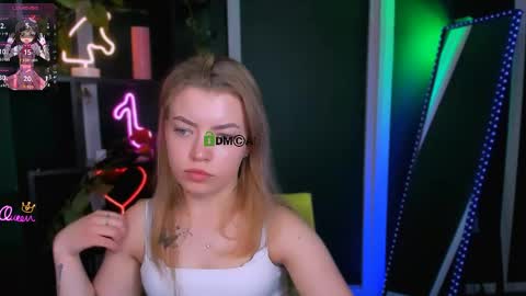 vaiolet_lovely online show from May 8, 7:57 am