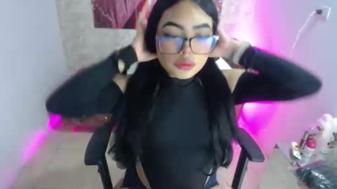 Vaiolet online show from December 19, 5:09 pm