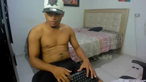 Snapshot of val_sex02 chatting on January 29, 4:19 pm val_sex02 online show from January 29, 4:19 pm