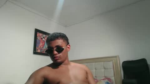 Snapshot of val_sex02 chatting on February 26, 12:38 am val_sex02 online show from February 26, 12:38 am