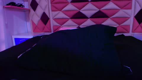 Snapshot of vale_castro1 chatting on September 25, 7:28 pm Valentina online show from September 25, 7:28 pm