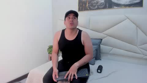 Samantha y Matt online show from October 16, 8:26 am