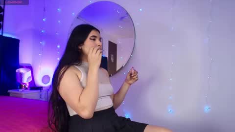 Tifanny  online show from December 3, 7:45 pm