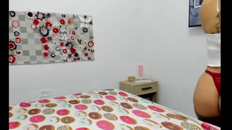 valen_col online show from June 26, 3:00 am