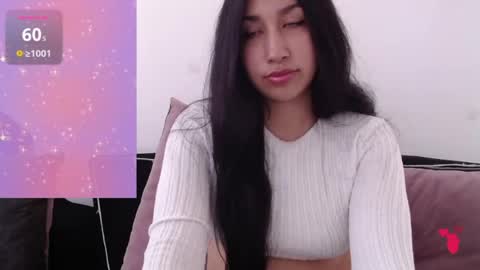 Snapshot of valen_tina33 chatting on July 8, 8:35 pm Valentina online show from July 8, 8:35 pm