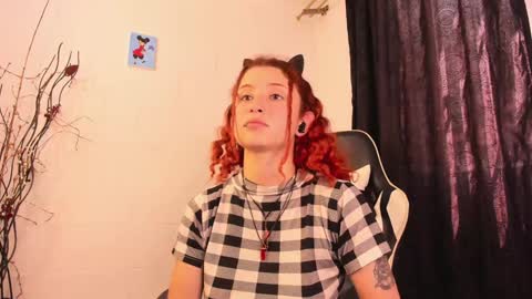 Snapshot of valent_27 chatting on December 7, 5:20 pm Valentina online show from December 7, 5:20 pm