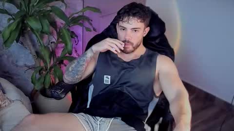 valenthinoking online show from September 19, 11:27 pm