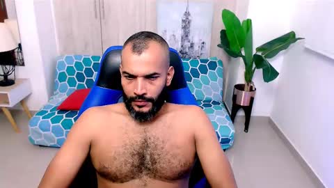 Valentine online show from December 27, 11:50 am