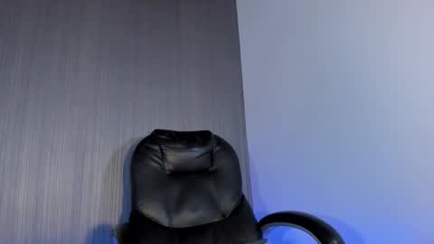 Snapshot of valentina__doll chatting on February 2, 8:29 pm Valentina Dolls online show from February 2, 8:29 pm