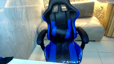Valentina  R online show from May 29, 1:09 pm