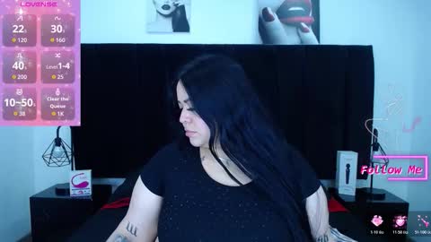 Snapshot of valentina_fox01_ chatting on February 22, 3:29 am Valentina online show from February 22, 3:29 am