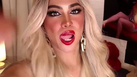 Amanda online show from February 7, 4:27 am