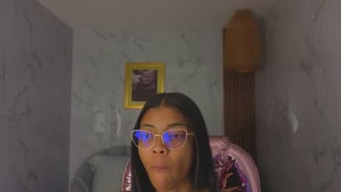 Snapshot of valentina_gomez_s chatting on June 22, 12:35 pm Valentina online show from June 22, 12:35 pm