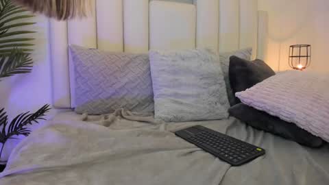 VALENTINA  online show from January 8, 1:32 am