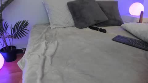 VALENTINA  online show from March 12, 2:52 am