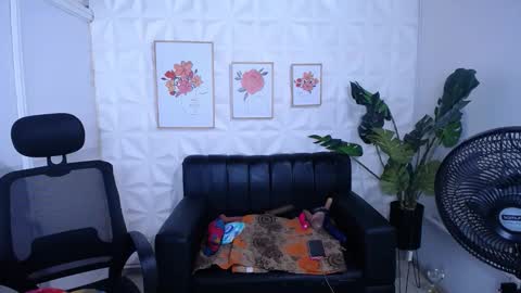 Valentina  online show from March 19, 7:07 pm