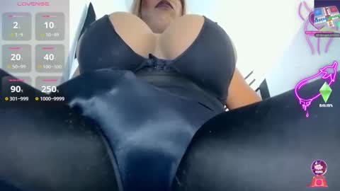 Snapshot of valentinabigcock23 chatting on October 11, 8:07 pm valentinabigcock23 online show from October 11, 8:07 pm