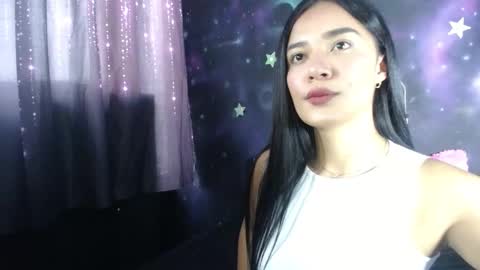 Snapshot of valentinarojass_ chatting on February 12, 2:01 pm valentinarojass_ online show from February 12, 2:01 pm