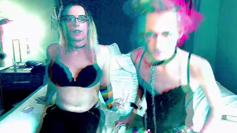 Snapshot of valentinas_dream chatting on December 26, 2:16 pm Tina Bates online show from December 26, 2:16 pm