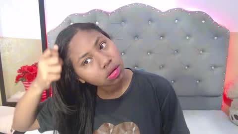 valentina vega online show from November 18, 3:01 am