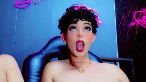 Marian online show from November 21, 4:27 pm